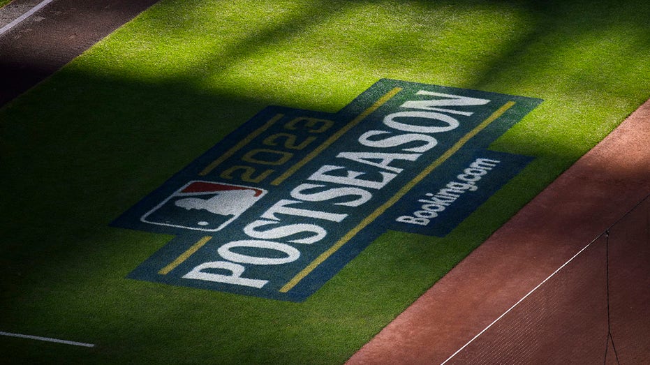 MLB will discuss playoff format; no wholesale changes set for near future, commish says