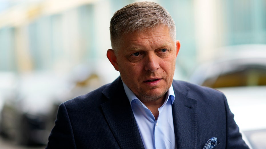 Slovak PM looks to curb migration by deploying forces to Hungarian border