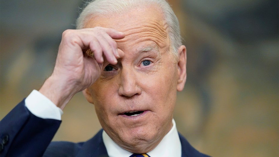 Democrats should ‘panic’ over Biden’s alarmingly poor polls, liberal political scientist says